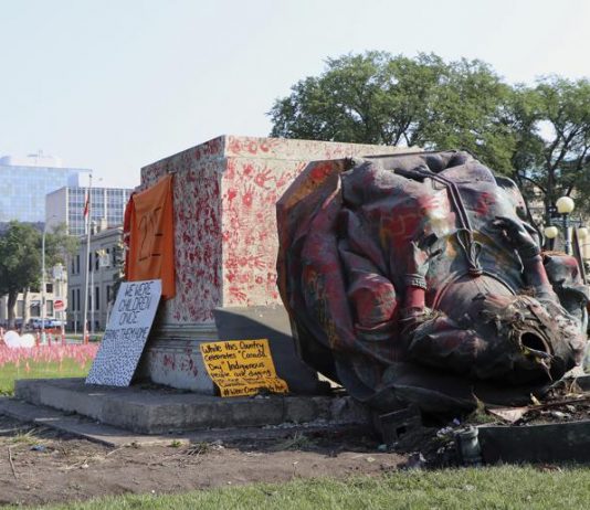 Justin Trudeau is asked about the toppling of statues of Queen Elizabeth and Queen Victoria Justin Trudeau is asked about the toppling of statues of Queen Elizabeth and Queen Victoria