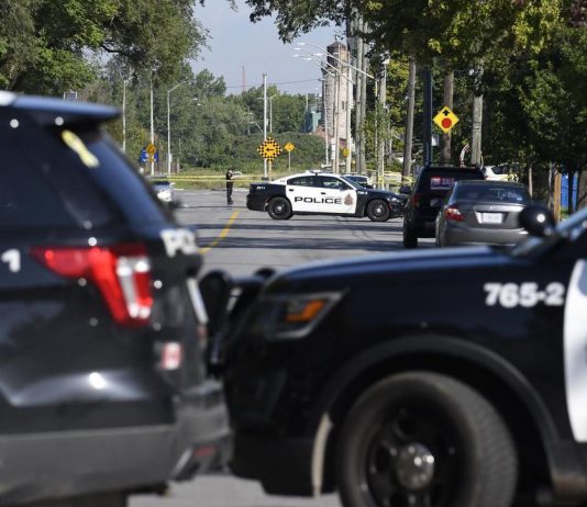 One dead, two in hospital after home invasion in Hamilton One dead, two in hospital after home invasion in Hamilton