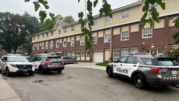 Police: Man dead following stabbing at east end apartment in Toronto