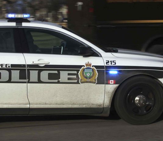 Police: Two arrested for daytime robbery, assault with weapon Police: Two arrested for daytime robbery, assault with weapon