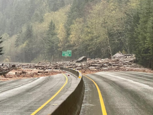 B.C. rain storm: Mudslide closes Coquihalla Highway between Hope and Merritt