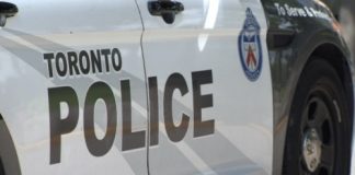 Two men injured, 1 critically, after east Toronto shooting Two men injured, 1 critically, after east Toronto shooting