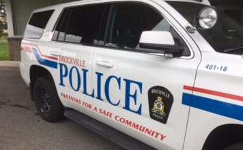 Police: Youth killed at Brockville train crossing Police: Youth killed at Brockville train crossing