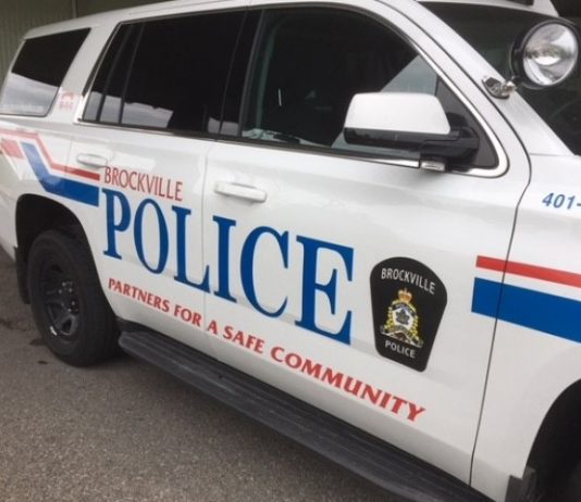 Police: Youth killed at Brockville train crossing Police: Youth killed at Brockville train crossing