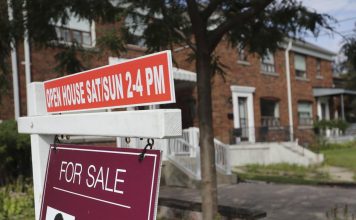 Toronto home sales fell 18 per cent in January as prices climbed and listings dropped Toronto home sales fell 18 per cent in January as prices climbed and listings dropped
