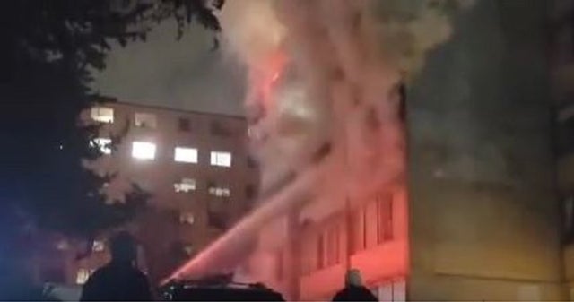 Vancouver fire: One person dead after fire breaks out in apartment building