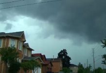 Deadly storm in Ontario, Quebec causes widespread power outages