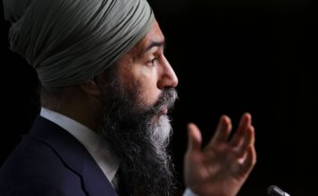 Jagmeet Singh threatens to axe deal to keep Liberals in power over healthcare crisis Jagmeet Singh threatens to axe deal to keep Liberals in power over healthcare crisis