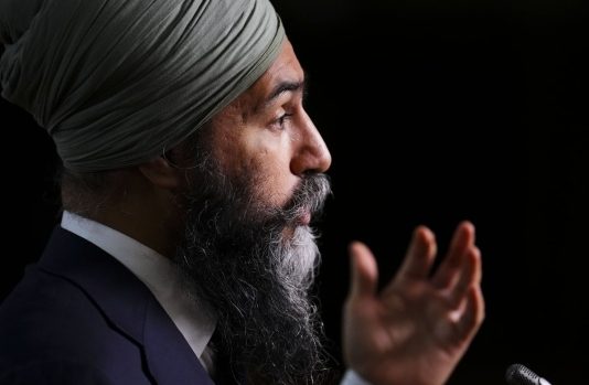 Jagmeet Singh threatens to axe deal to keep Liberals in power over healthcare crisis Jagmeet Singh threatens to axe deal to keep Liberals in power over healthcare crisis