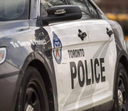 Two Quebec men arrested, others wanted for car thefts in Toronto Two Quebec men arrested, others wanted for car thefts in Toronto