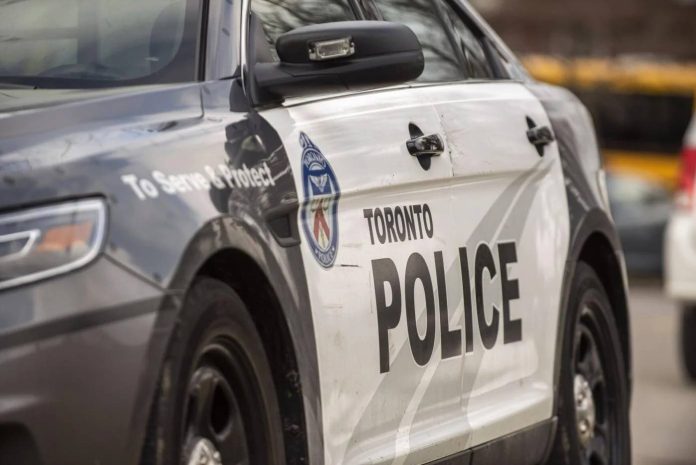 Two Quebec men arrested, others wanted for car thefts in Toronto