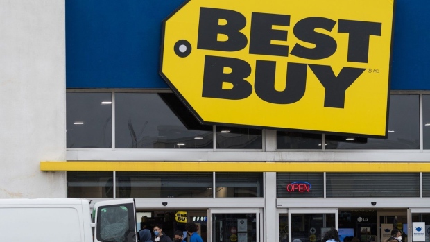Best Buy Canada to lay off around 700 employees as sales dip after pandemic surge